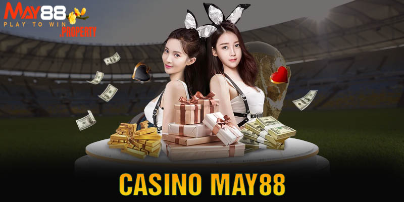 Sảnh casino có dealer xinh đẹp chia bài 